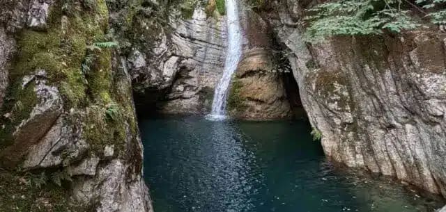 The first waterfall at the Black Cave gorge.